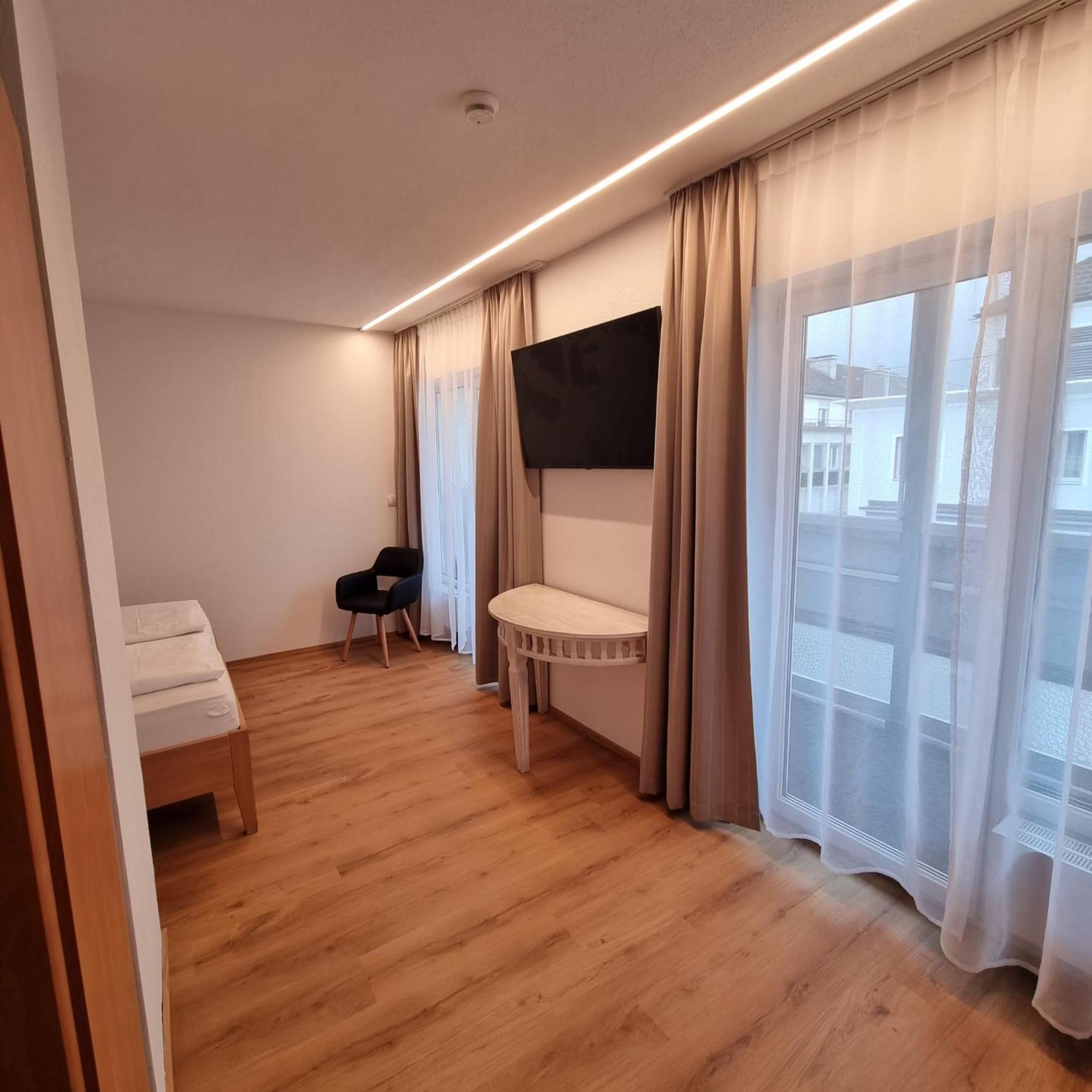 Hotel Central Брегенц Екстериор снимка