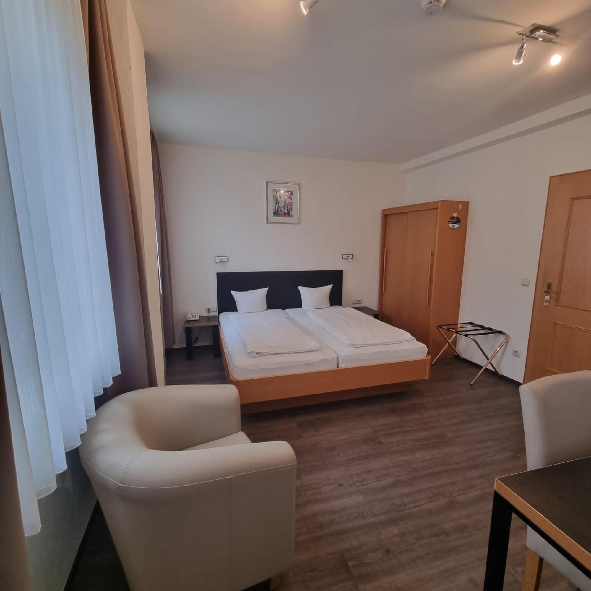 Hotel Central Брегенц Екстериор снимка