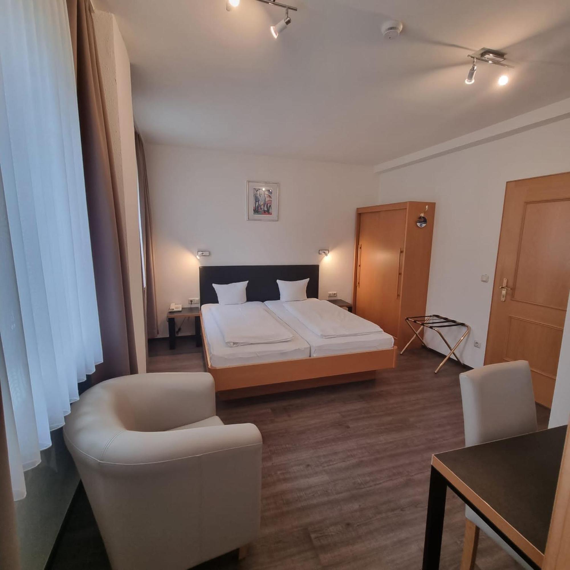 Hotel Central Брегенц Екстериор снимка