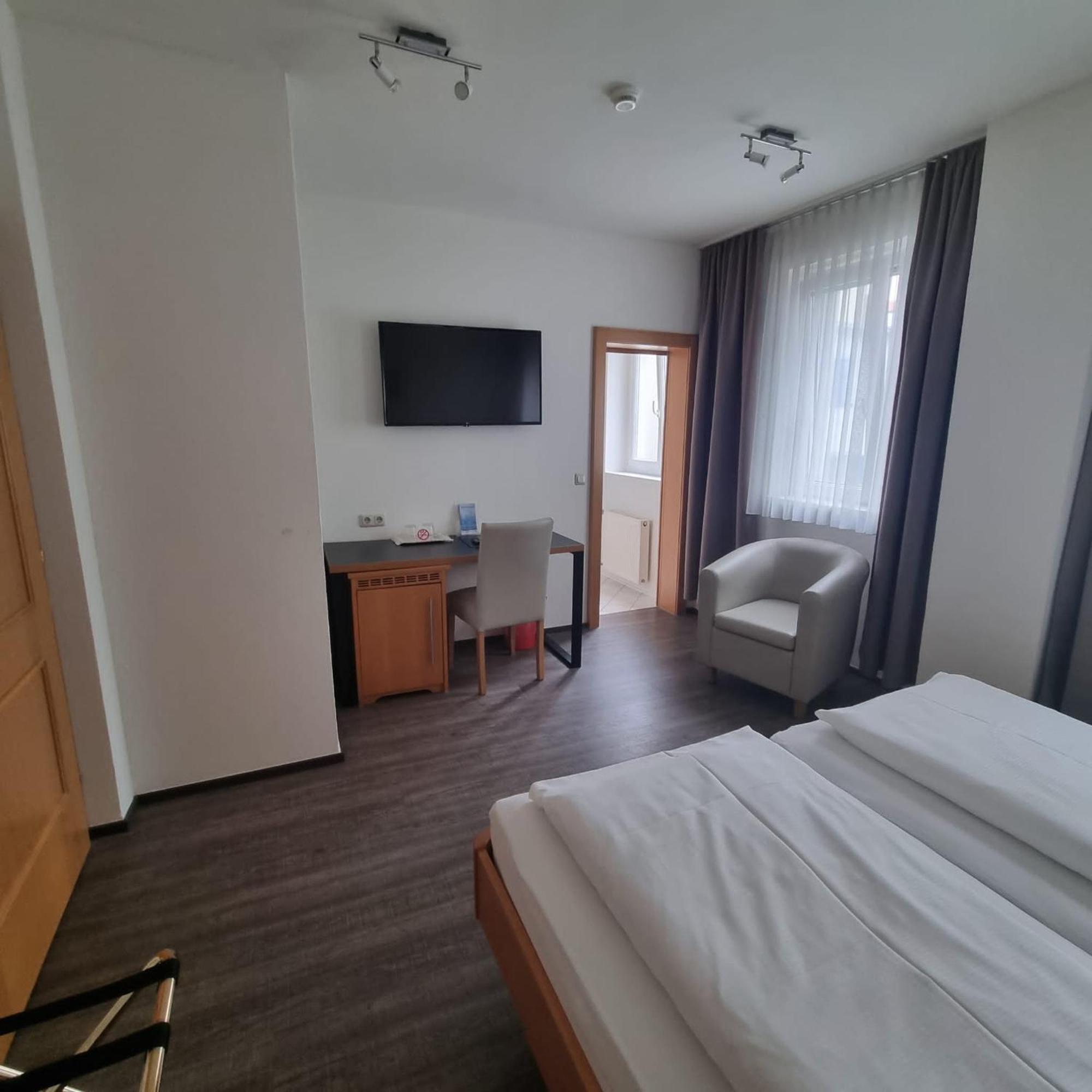 Hotel Central Брегенц Екстериор снимка
