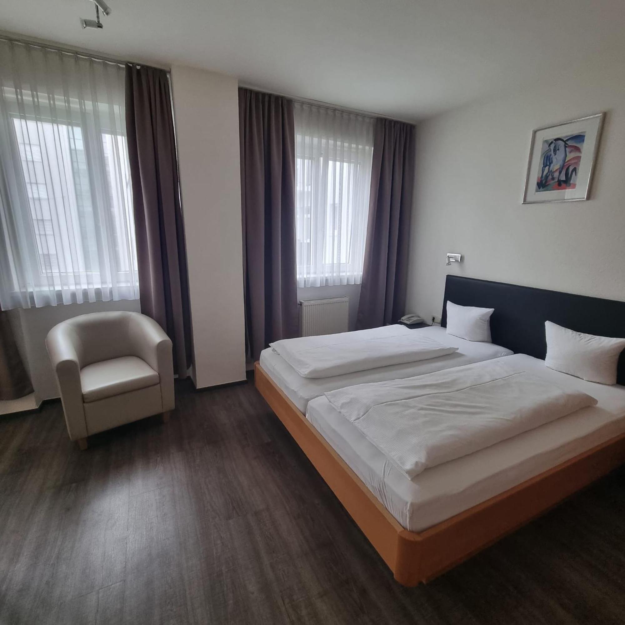Hotel Central Брегенц Екстериор снимка