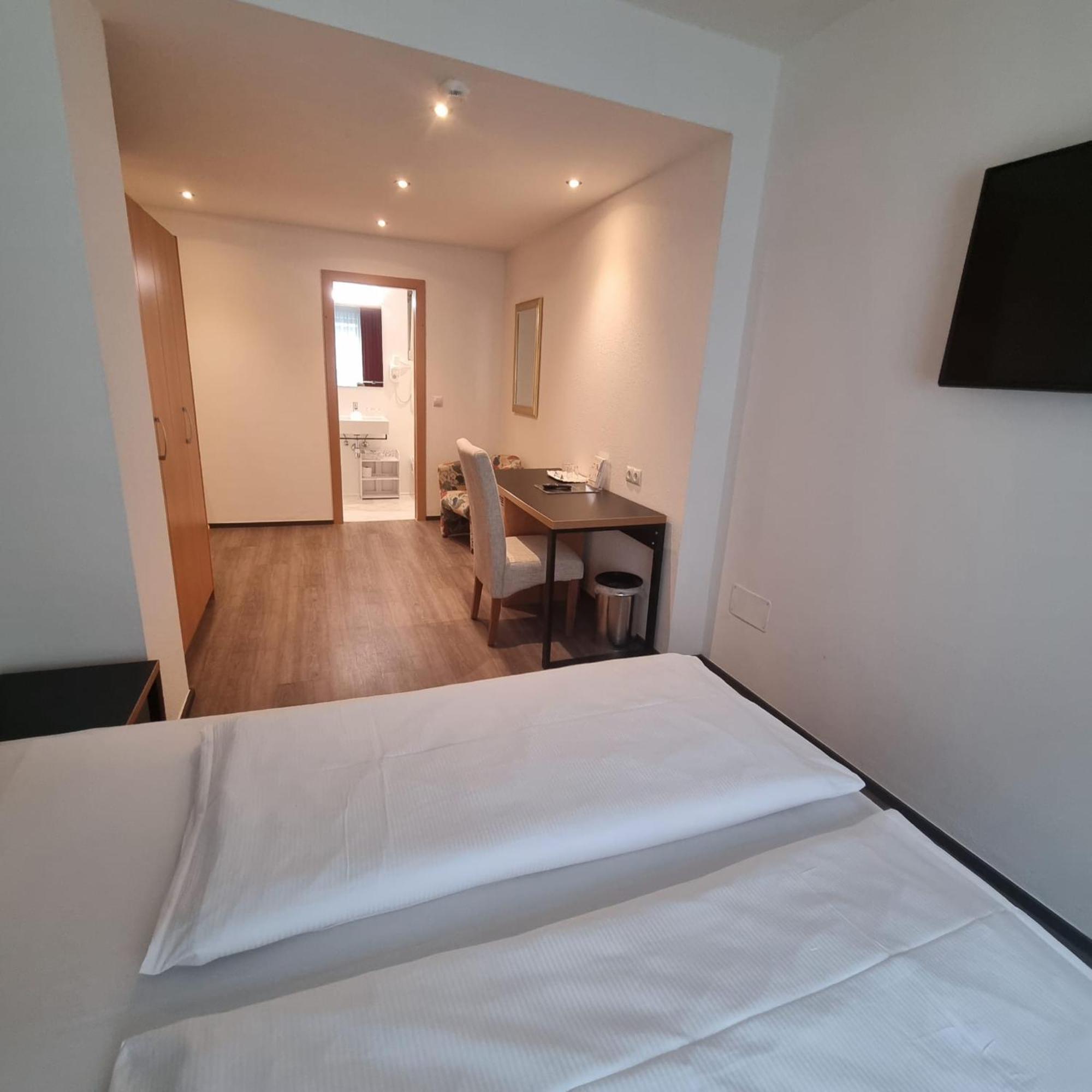 Hotel Central Брегенц Екстериор снимка